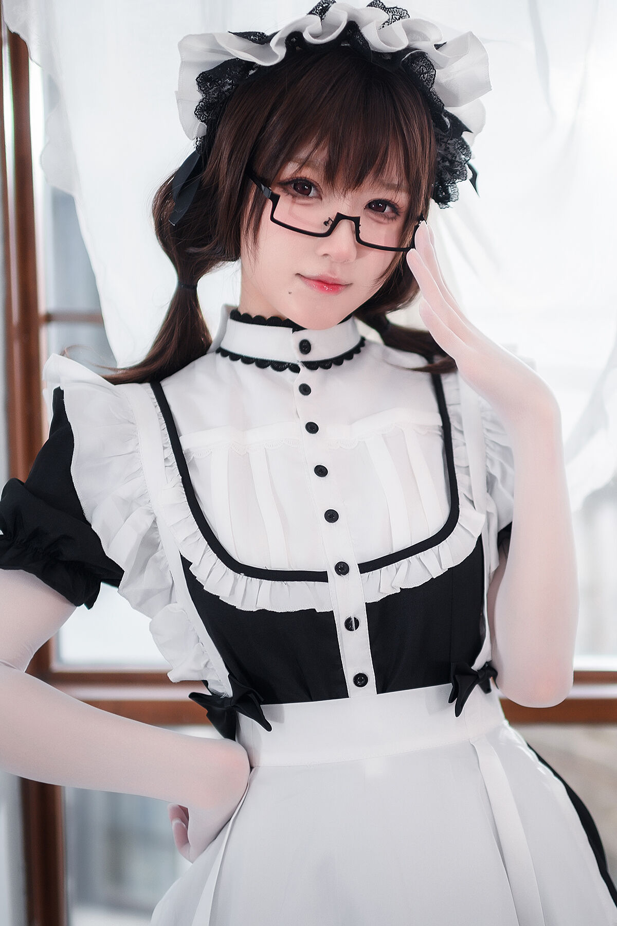 Coser@阿包也是兔娘 - 传统长裙女仆 第1张图